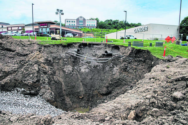 1685432_web1_gtr-sinkhole003-071719