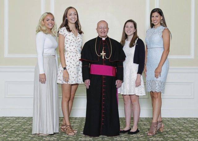 Medallion Ball Tea held