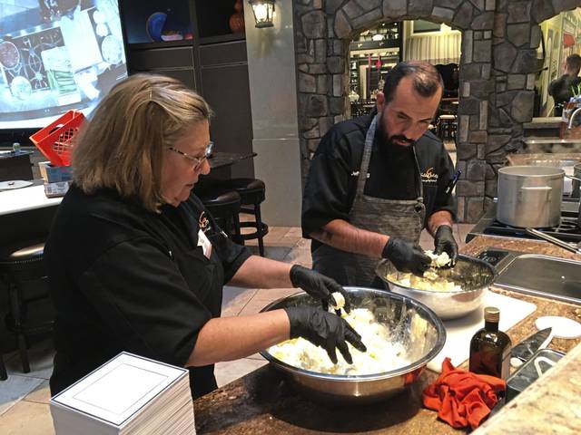 1691419_web1_gtr-liv-vangurachefs2-092019