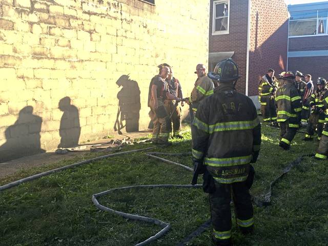1693927_web1_ptr-LawrenceFire2