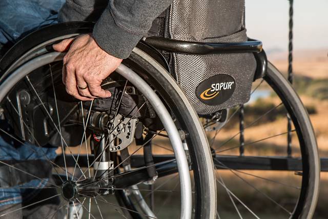 1696235_web1_wheelchair-749985_1920