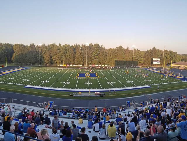 Fox Chapel edges Hampton to claim first win