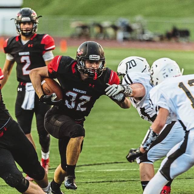 Elizabeth Forward blisters Quaker Valley