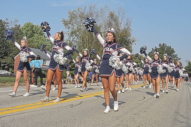 Shaler Area students, community celebrate homecoming weekend with parade