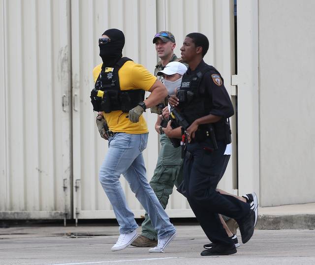 1735997_web1_1735997-e7f46cb94c6449919240673e3a96abb9