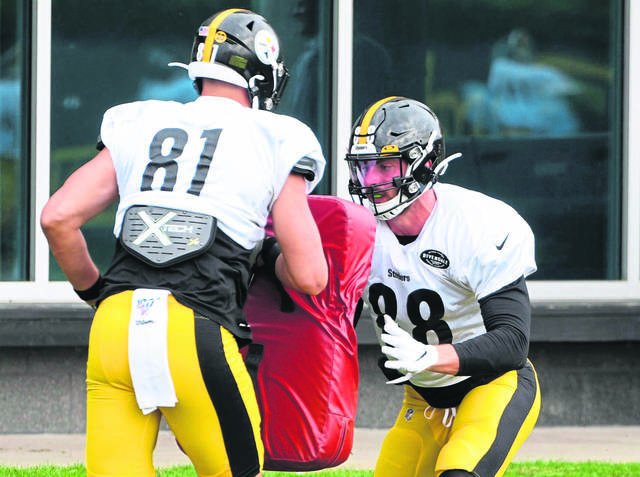 1737907_web1_gtr-Steelers07-092719