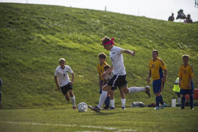 High school roundup for Oct. 1, 2019: Fox Chapel, Seneca Valley battle to draw
