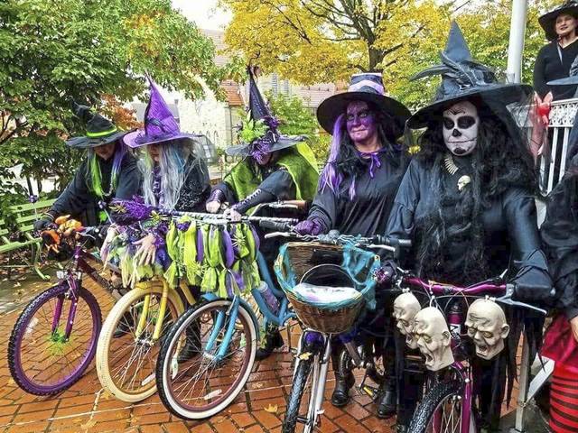 1747324_web1_gtr-liv-ligonierwitches-100219