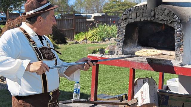 1752802_web1_vnd-Octoberfest4-100619