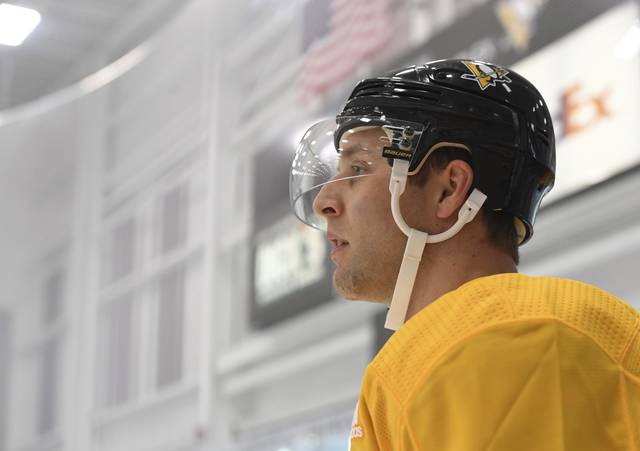 Penguins’ Jack Johnson shuts out trade talk to focus on improving