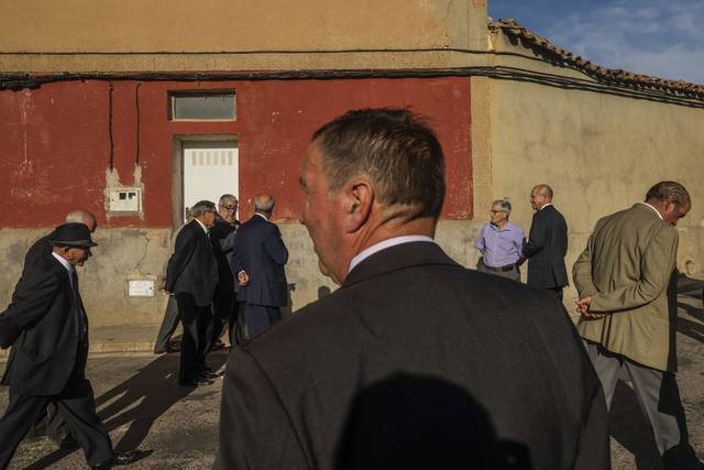1761406_web1_GTR-spanishtown002-100419