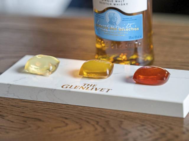 1774877_web1_1007-glenlivet-pods-01