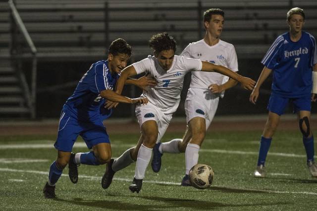 High school roundup for Oct. 8, 2019: Woodland Hills clinches first boys soccer playoff berth in school history