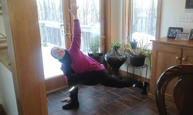 1778087_web1_gtr-liv-yogagroove1-101419