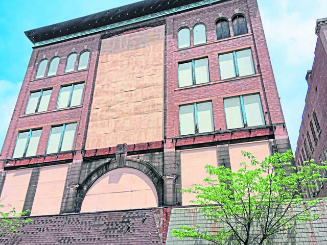 1779478_web1_gtr-CountyDistress-062619