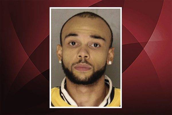 Sheriff’s deputies find stolen gun, $25K in fake money after South Side crash