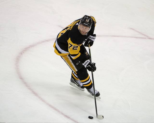 1789036_web1_hornqvistpuck