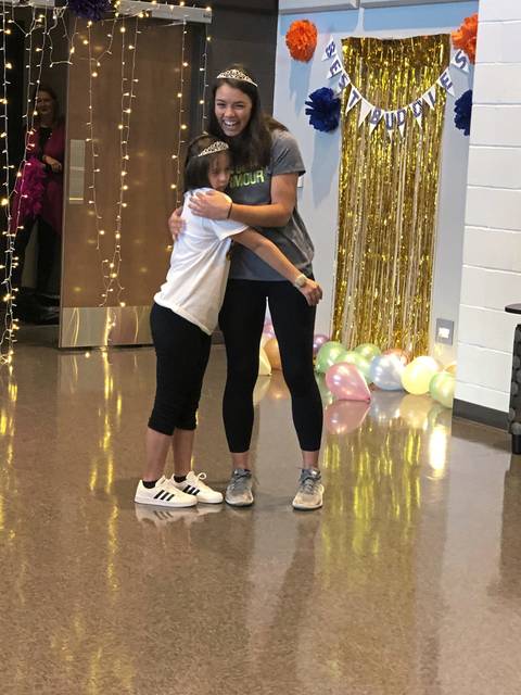 1790268_web1_shr-bestbuddies2-101719