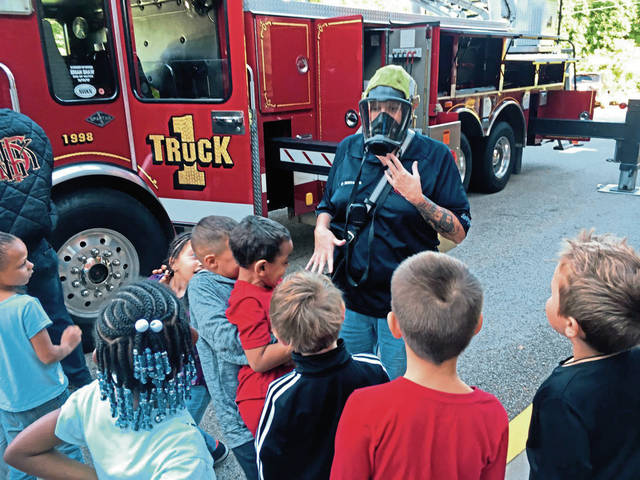 1794307_web1_vnd-firefighterschool3-101219