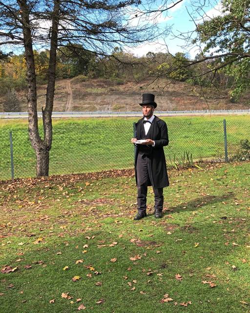 1796309_web1_Abe-Lincoln