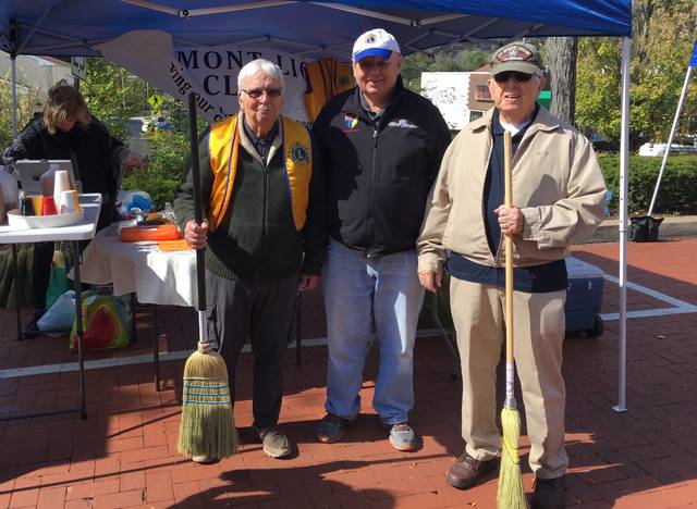 1807849_web1_Oakmont-Fall-Festival--5-