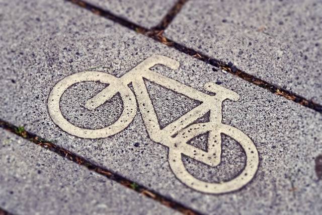 1815143_web1_web-bikepath