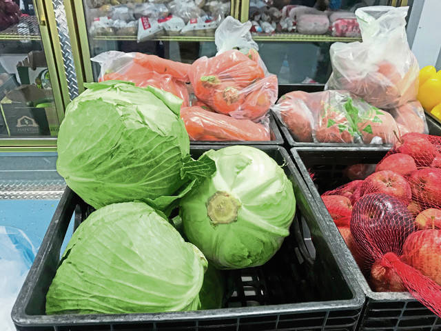 1819913_web1_vnd-foodpantryopens-101819
