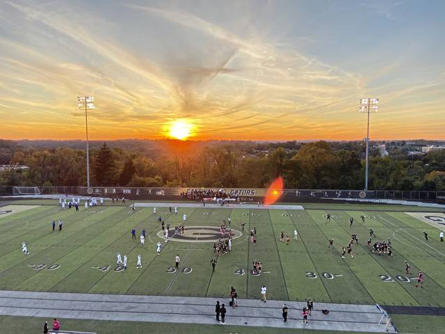 Davis’ 5 TDs power Gateway to win over Connellsville