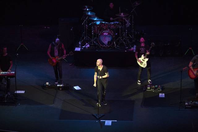 1834892_web1_gtr-liv-daughtry10-102119
