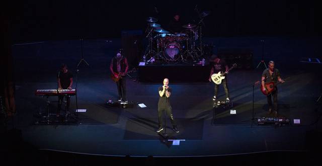 1834892_web1_gtr-liv-daughtry9-102119