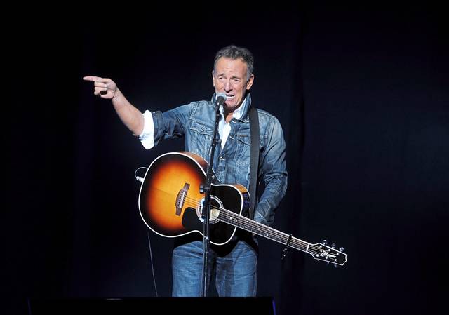 1839986_web1_gtr-springsteen2-112818