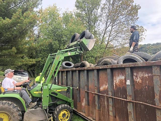 1844468_web1_gtr-tirecleanup3
