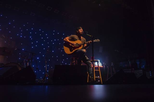 1851179_web1_gtr-liv-kipmoore-11-102519-