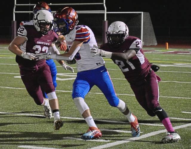 Mt. Pleasant routs Uniontown, earns playoff berth
