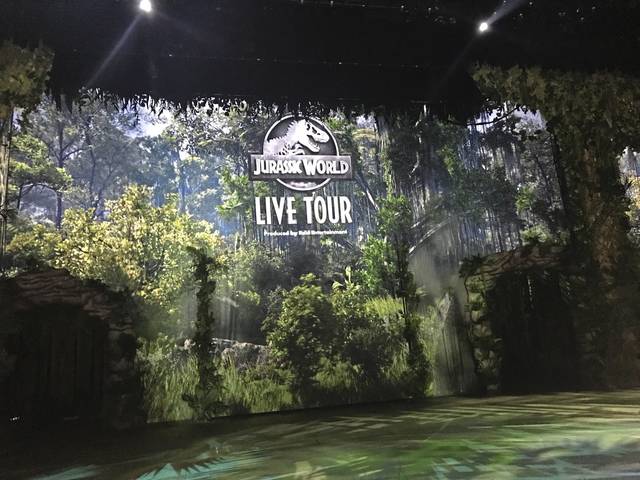 1856381_web1_PTR-JURASSIC