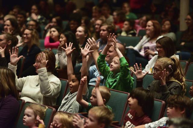 1856503_web1_ptr-NyleDiMarco5-102619 1856503_web1_ptr-NyleDiMarco5-102619