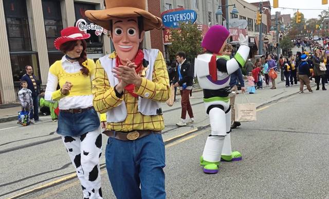 1861430_web1_ptr-mtlparade-05-102719