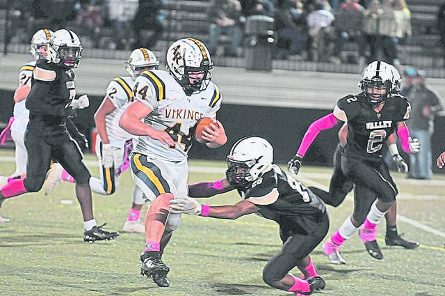 Apollo-Ridge, Kiski Area, Fox Chapel learn playoff opponents at WPIAL football pairings meeting