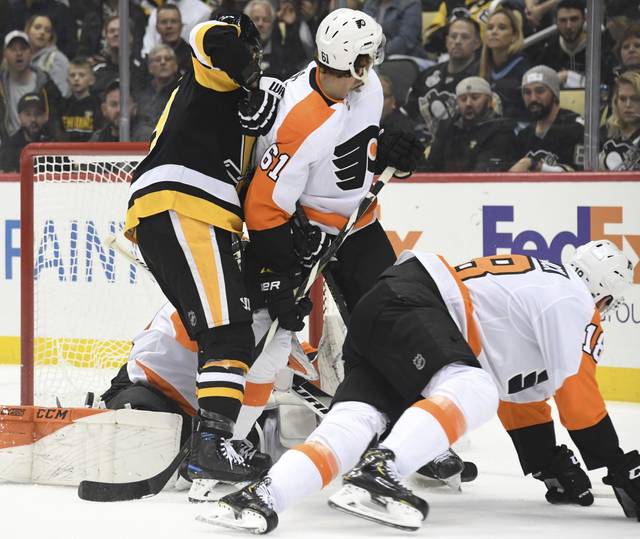 Crosby scores 34th, Penguins top Flyers 4-2 at Heinz Field