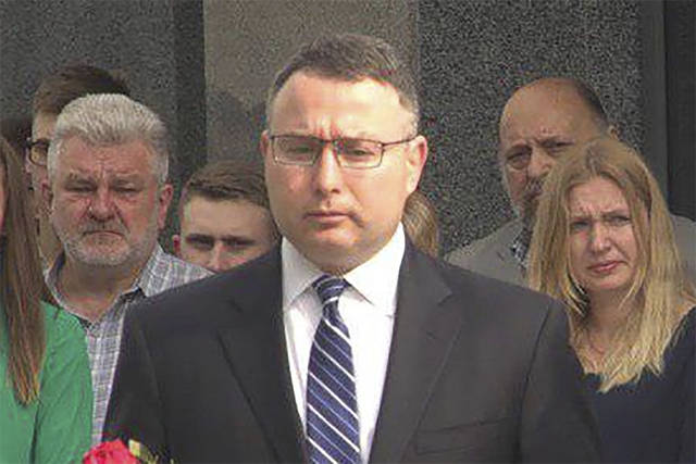 Army officer says he raised concerns about Trump and Ukraine