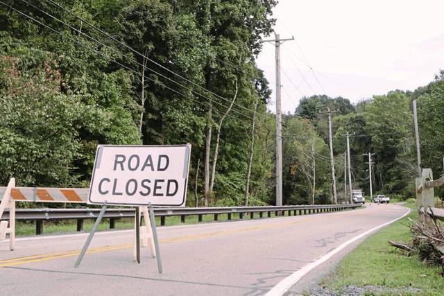 Kittanning Pike lane closed due to sinkhole