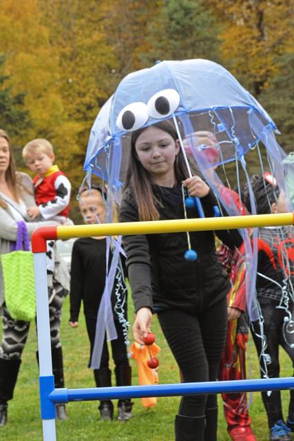 1877192_web1_Php-halloweeninthepark17-110719
