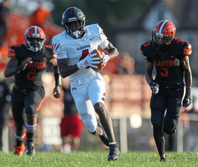 PIAA overturns WPIAL, makes Clairton’s Wayne Wade III eligible for football playoffs<span class="headline-video">Video <i class="fa-solid fa-circle-play"></i></span>
