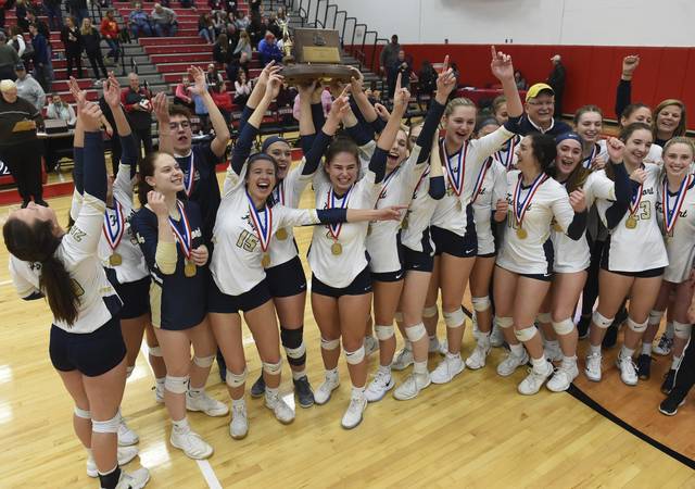 Freeport rallies past North Catholic for WPIAL Class AA volleyball title
