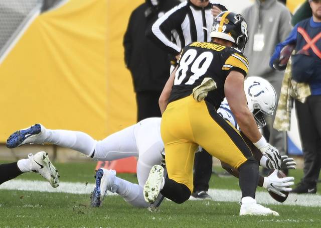 1894937_web1_gtr-Steelers21-110319