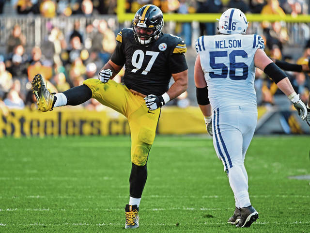 1894937_web1_gtr-Steelers22-110319