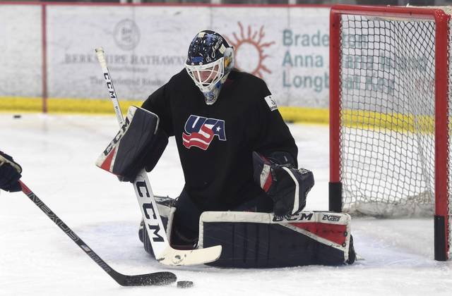 1897807_web1_gtr-USHockey05-110519