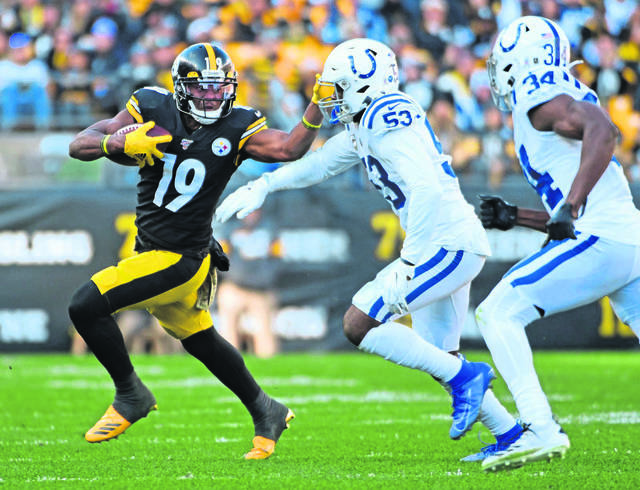 1907403_web1_gtr-Steelers29-110319