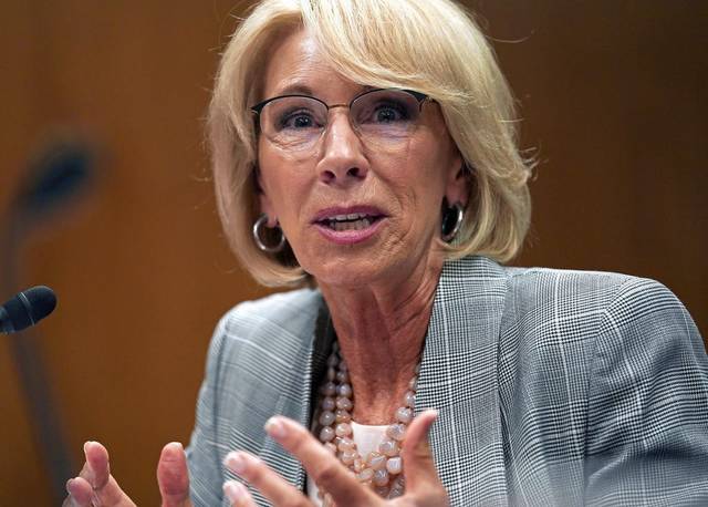 1918950_web1_DeVos-010519