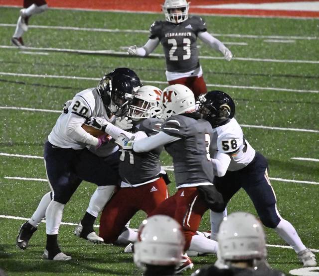 Brentwood defense denies Neshannock in Class 2A quarterfinal